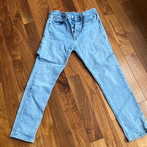 Levi’s 501 Skinny Light Blue Wash